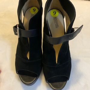 Michael kors black open toed heels